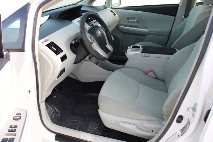 Used 2012 Toyota Prius V Three image 10