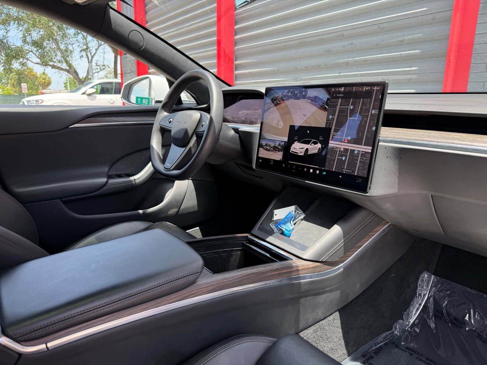 Used 2023 Tesla Model S AWD/4WD image 17