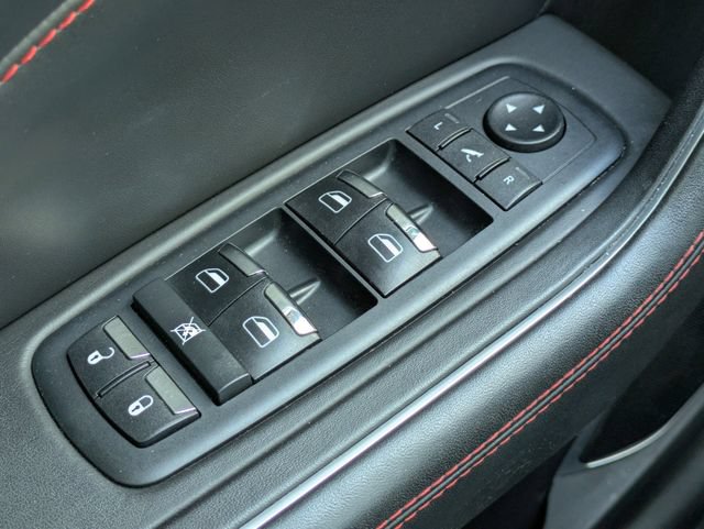 Used 2020 Maserati Levante GranLusso AWD/4WD image 21