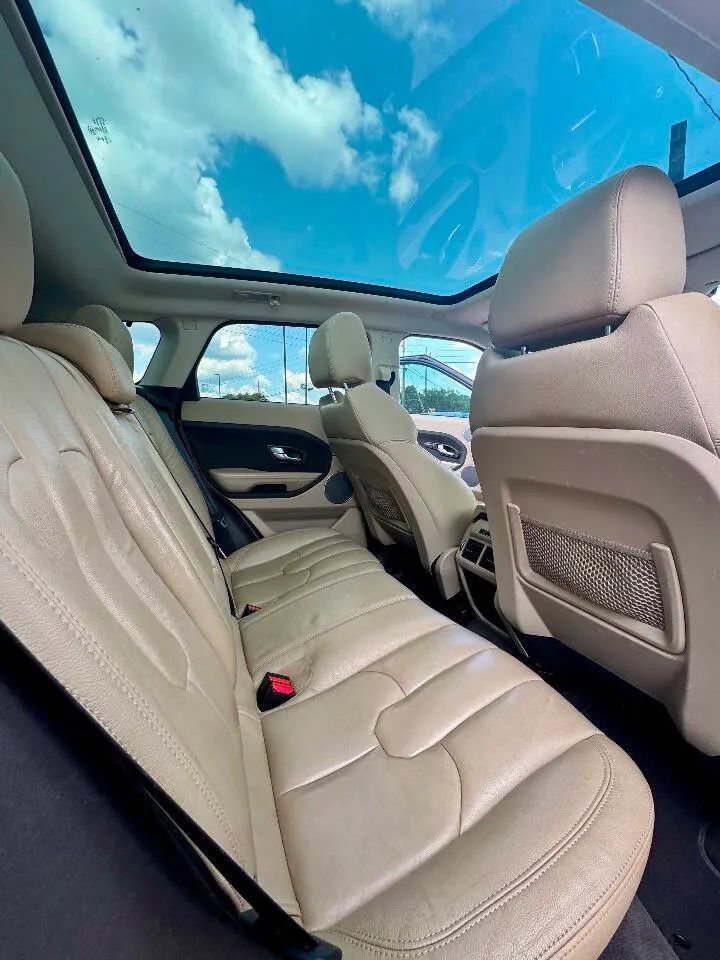 Used 2015 Land Rover Range Rover Evoque Pure Plus AWD/4WD image 9