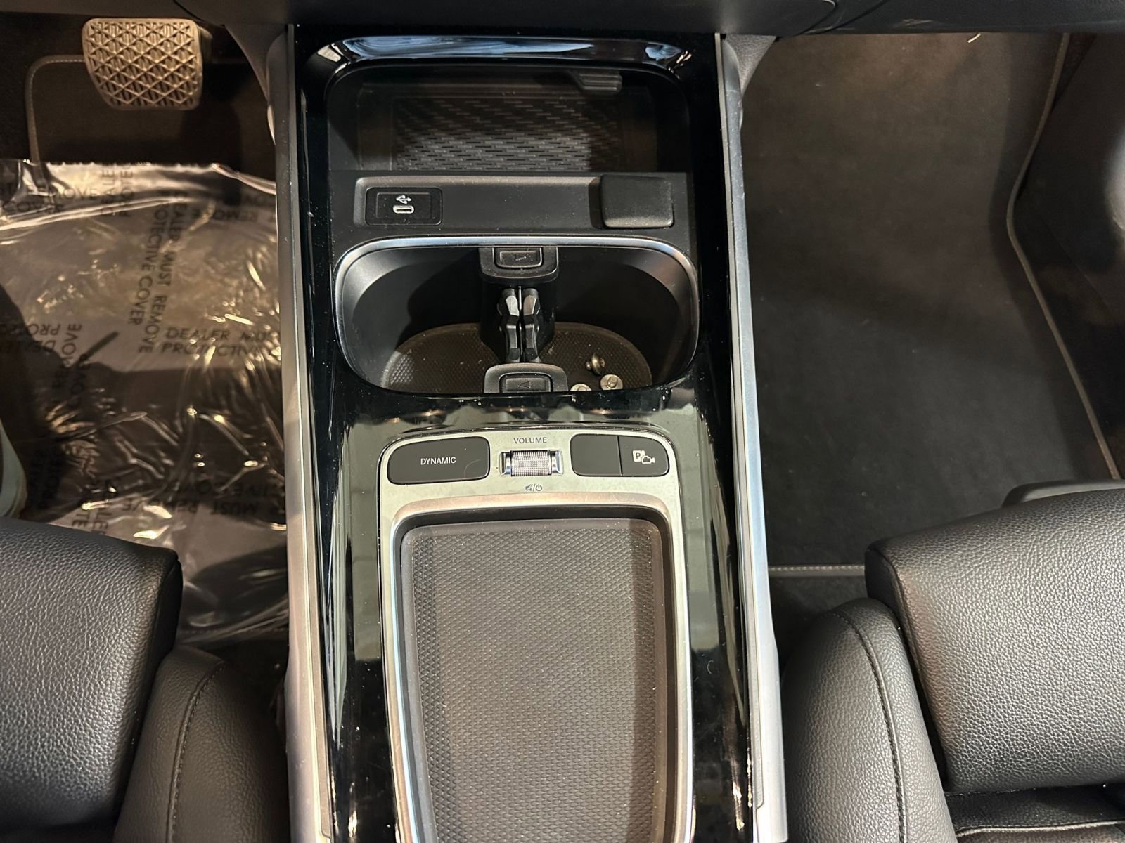 Used 2025 Mercedes-Benz GLB 250 image 44