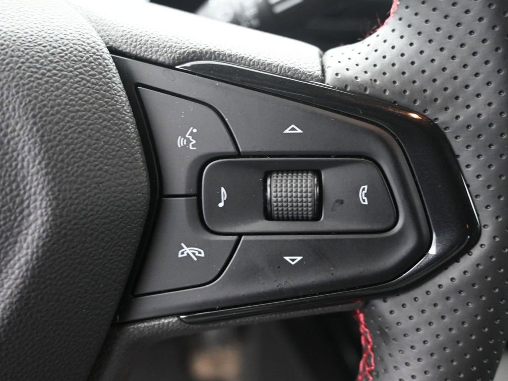 Certified 2026 Chevrolet Trax RS w/ Driver Confidence Package image 28