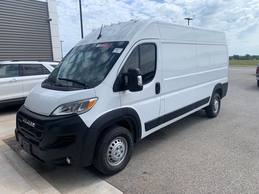 Used 2024 RAM ProMaster 3500 w/ Convenience Group FWD image 2