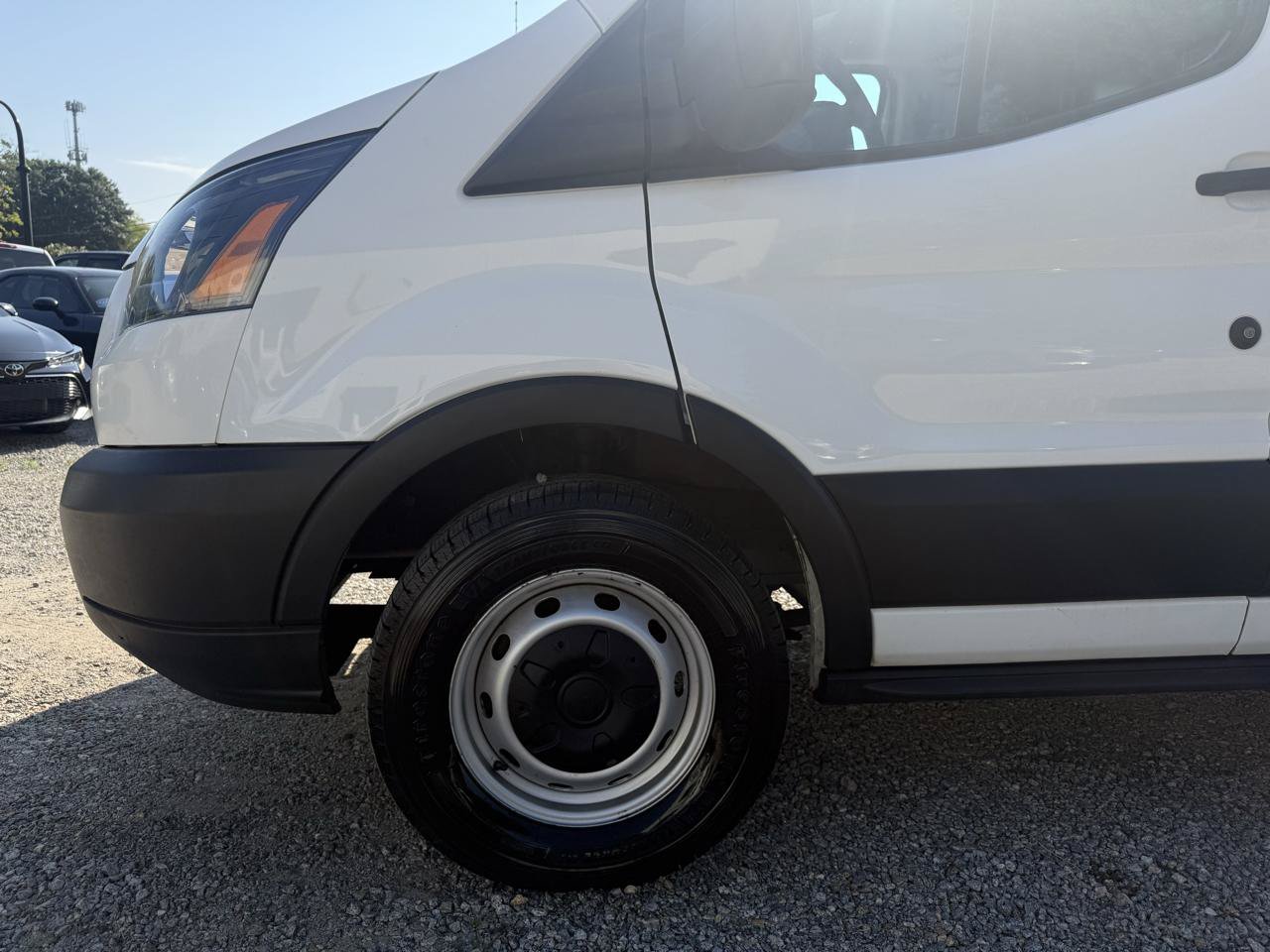 Used 2019 Ford Transit 250 148 Low Roof RWD image 11