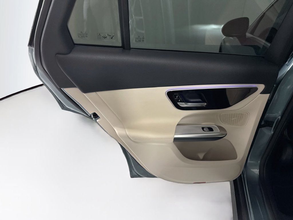 Certified 2026 Mercedes-Benz GLC 300 image 26