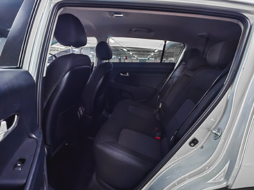 Used 2015 Kia Sportage LX FWD image 19