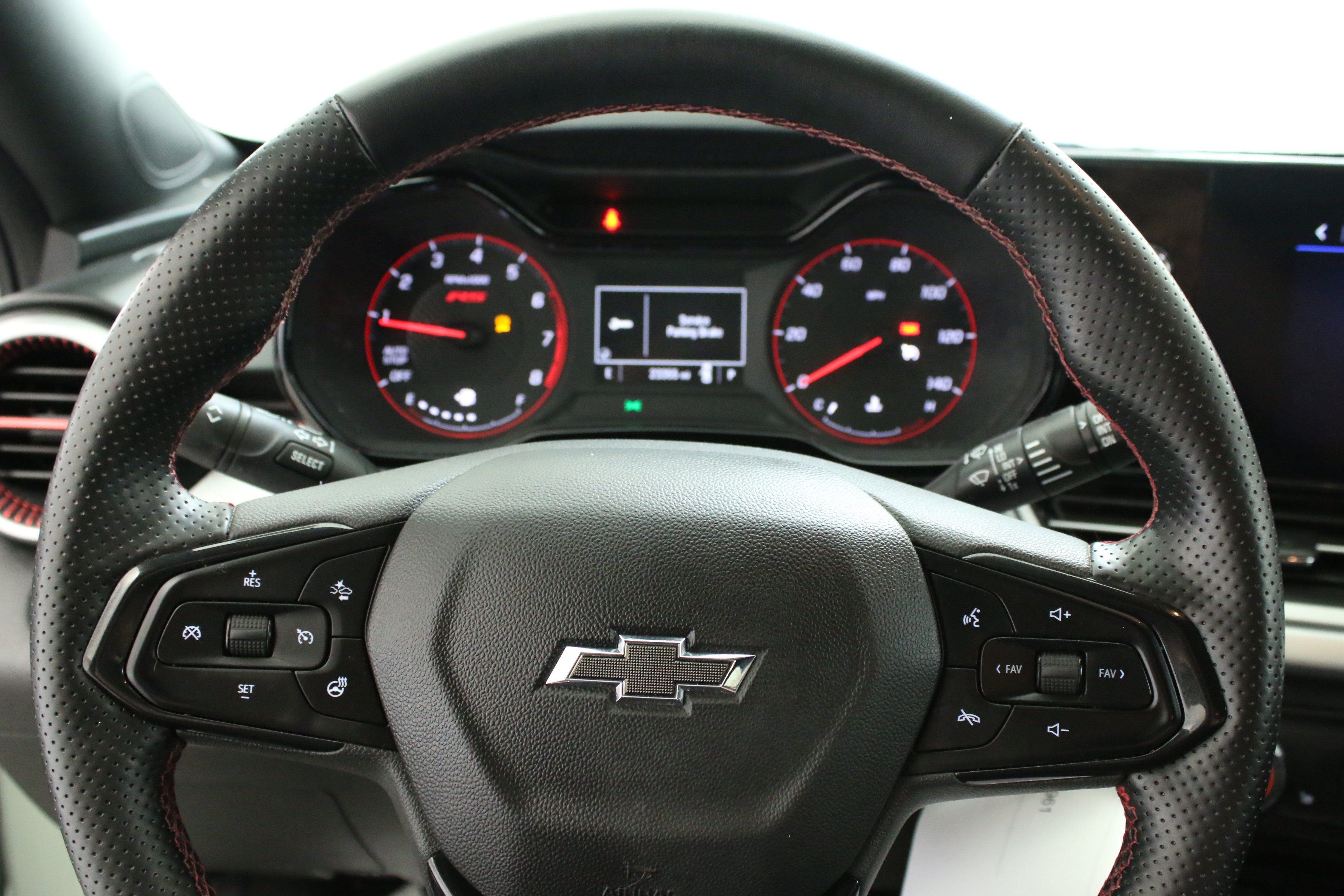 Certified 2024 Chevrolet Trax RS FWD image 15
