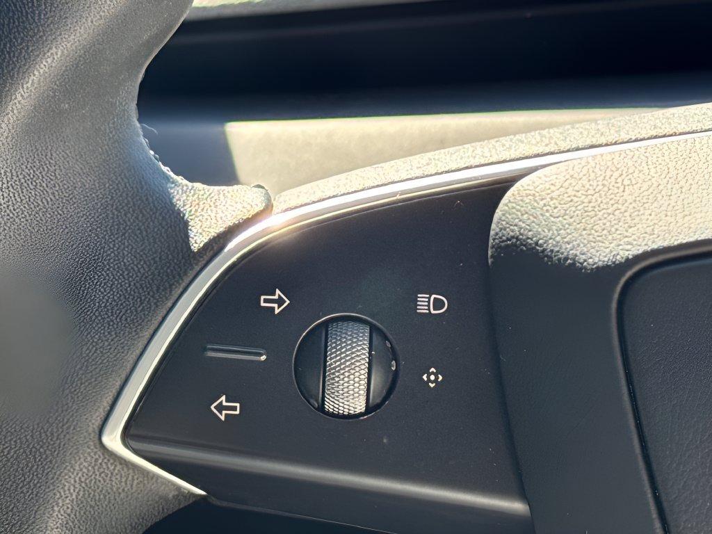 Used 2025 Tesla Model 3 Long Range RWD image 16