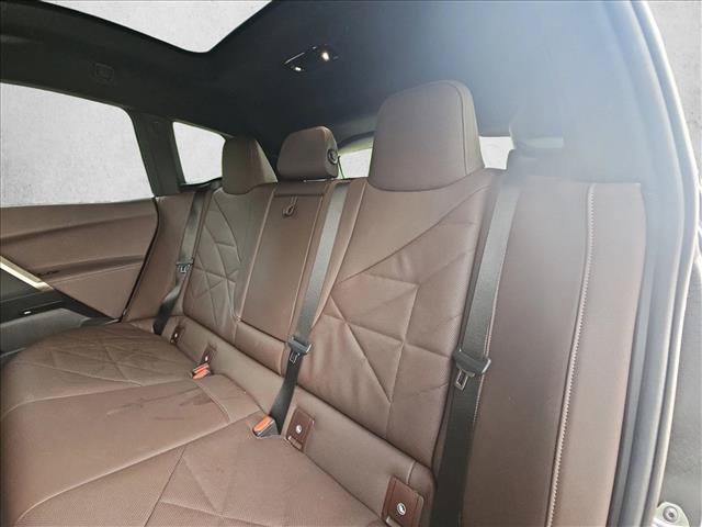 Used 2025 BMW iX xDrive50 AWD/4WD image 14