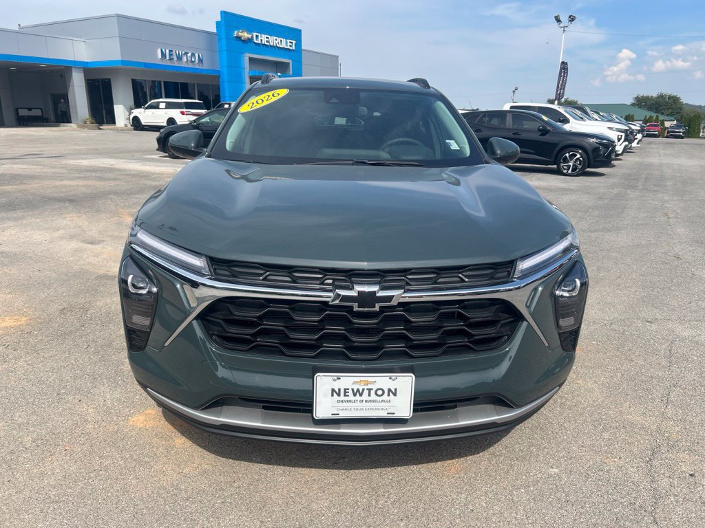 New 2026 Chevrolet Trax LT w/ Driver Confidence Package FWD image 2