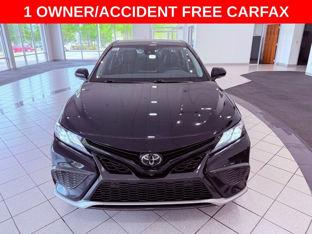 Used 2022 Toyota Camry XSE w/ Navigation Package FWD image 2