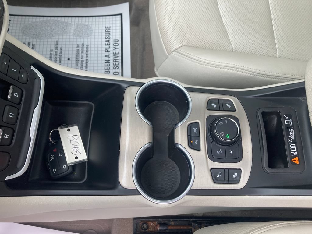 Used 2019 GMC Terrain Denali w/ Advanced Safety Package AWD/4WD image 33