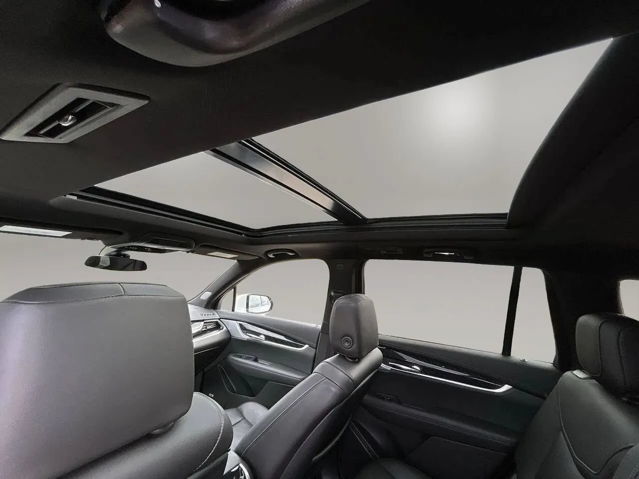 Used 2023 Cadillac XT6 Premium Luxury AWD/4WD image 22