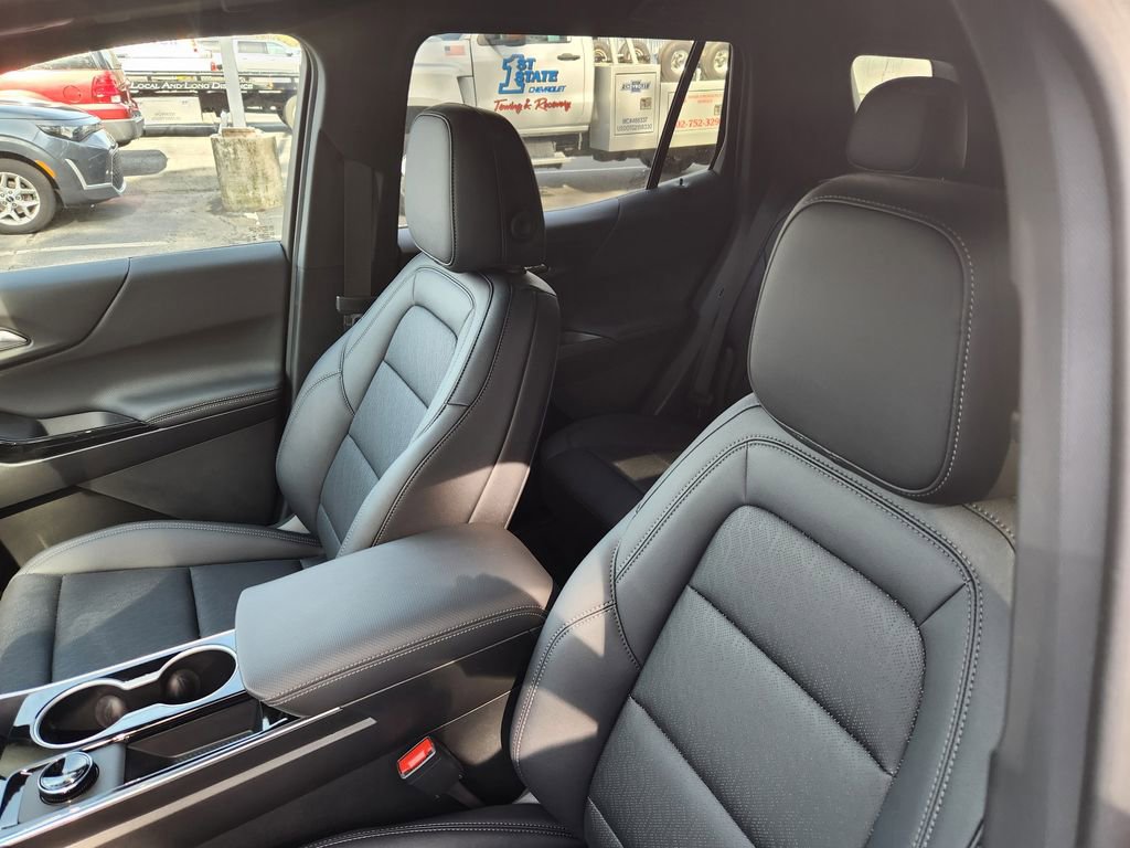 New 2026 Chevrolet Equinox LT w/ Convenience Package II FWD image 11