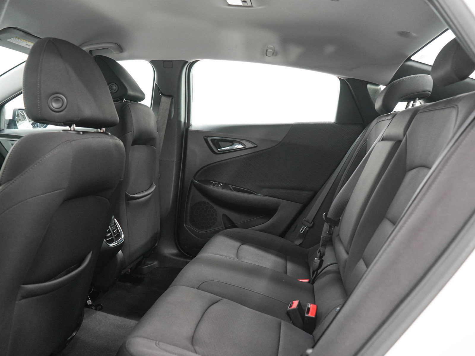 Used 2018 Chevrolet Malibu LT FWD image 13