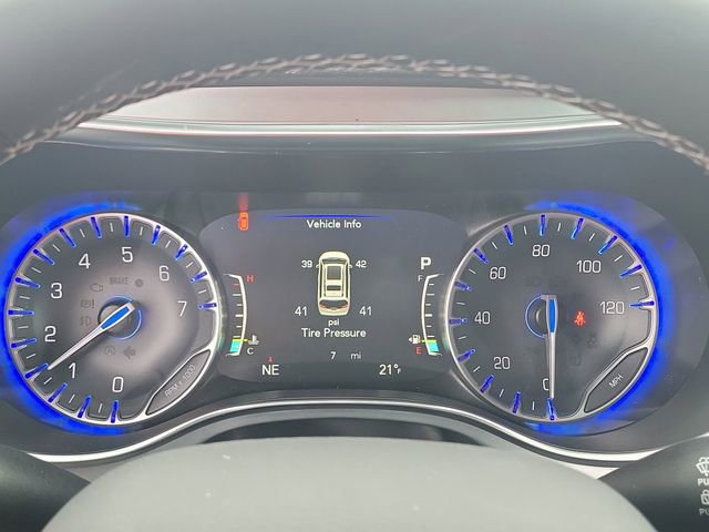 New 2026 Chrysler Pacifica Limited image 9