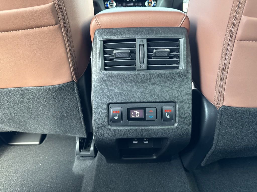 New 2026 Mitsubishi Outlander SEL FWD image 33