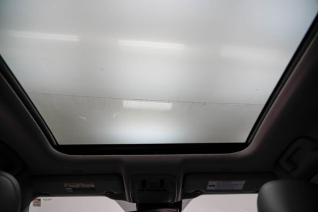 Used 2023 Toyota Highlander Platinum image 24