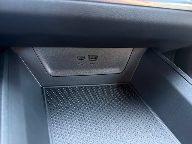New 2027 Chevrolet Equinox RS w/ Safety and Technology Package FWD image 26