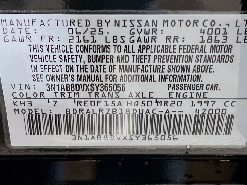 Used 2025 Nissan Sentra SR w/ Midnight Edition image 27