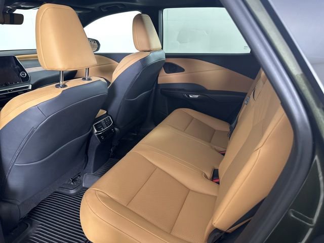 Used 2023 Lexus RX 350 Premium w/ Accessory Package AWD/4WD image 12