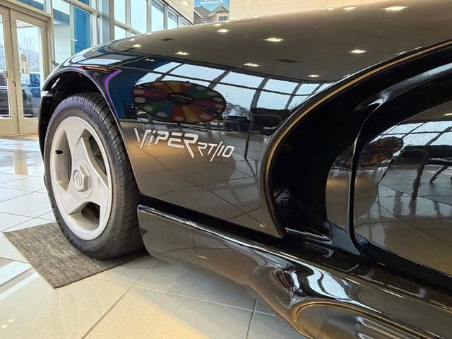 Used 1994 Dodge Viper RT/10 RWD image 12