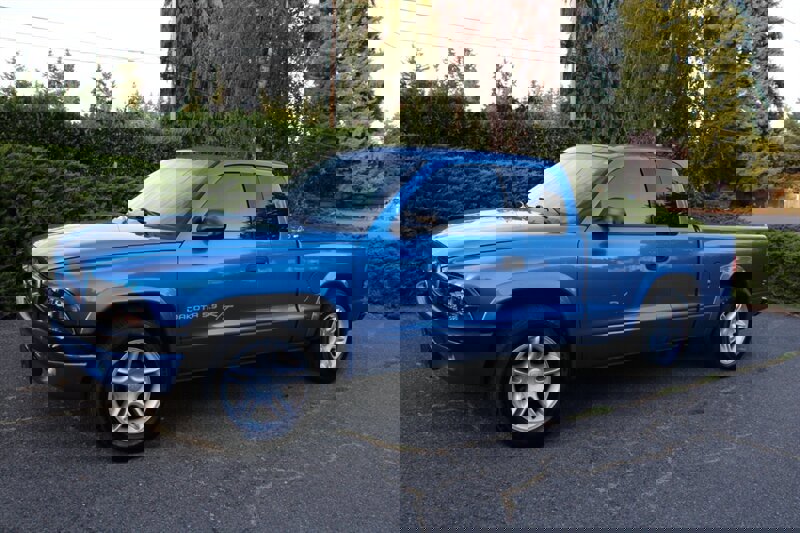 Used 1998 Dodge Dakota Sport image 1