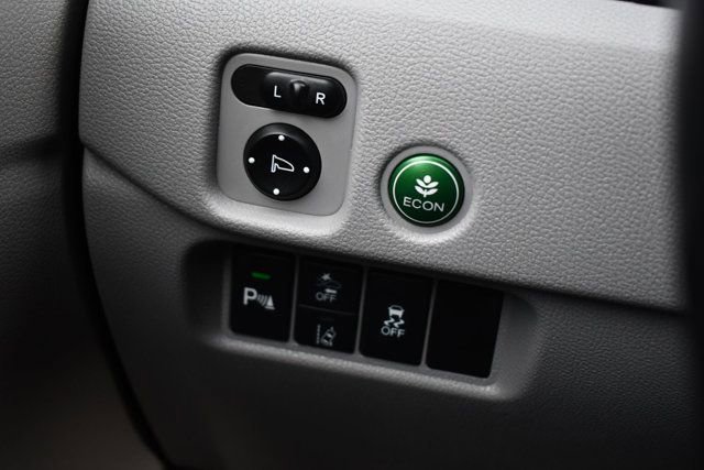 Used 2019 Honda Pilot Touring image 34