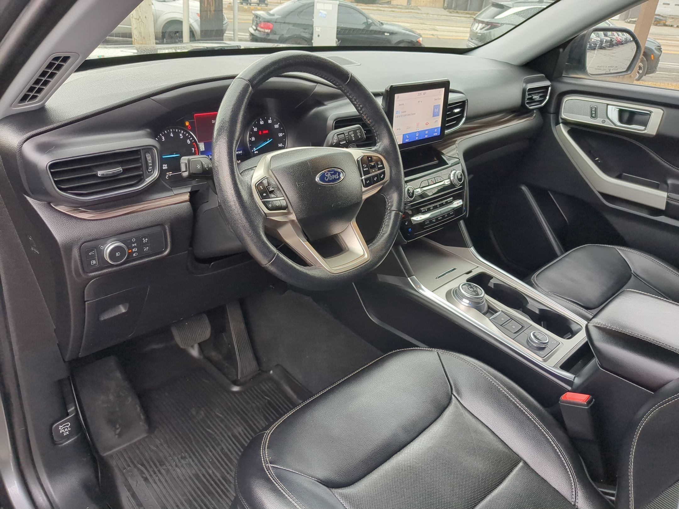 Used 2021 Ford Explorer Limited w/ Hybrid Equipment Group 310A image 13