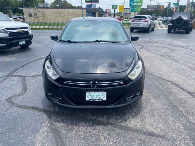 Used 2013 Dodge Dart Limited w/ Technology Group FWD image 2