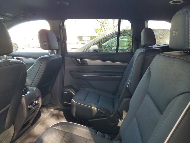 New 2026 Buick Enclave Sport Touring FWD image 11