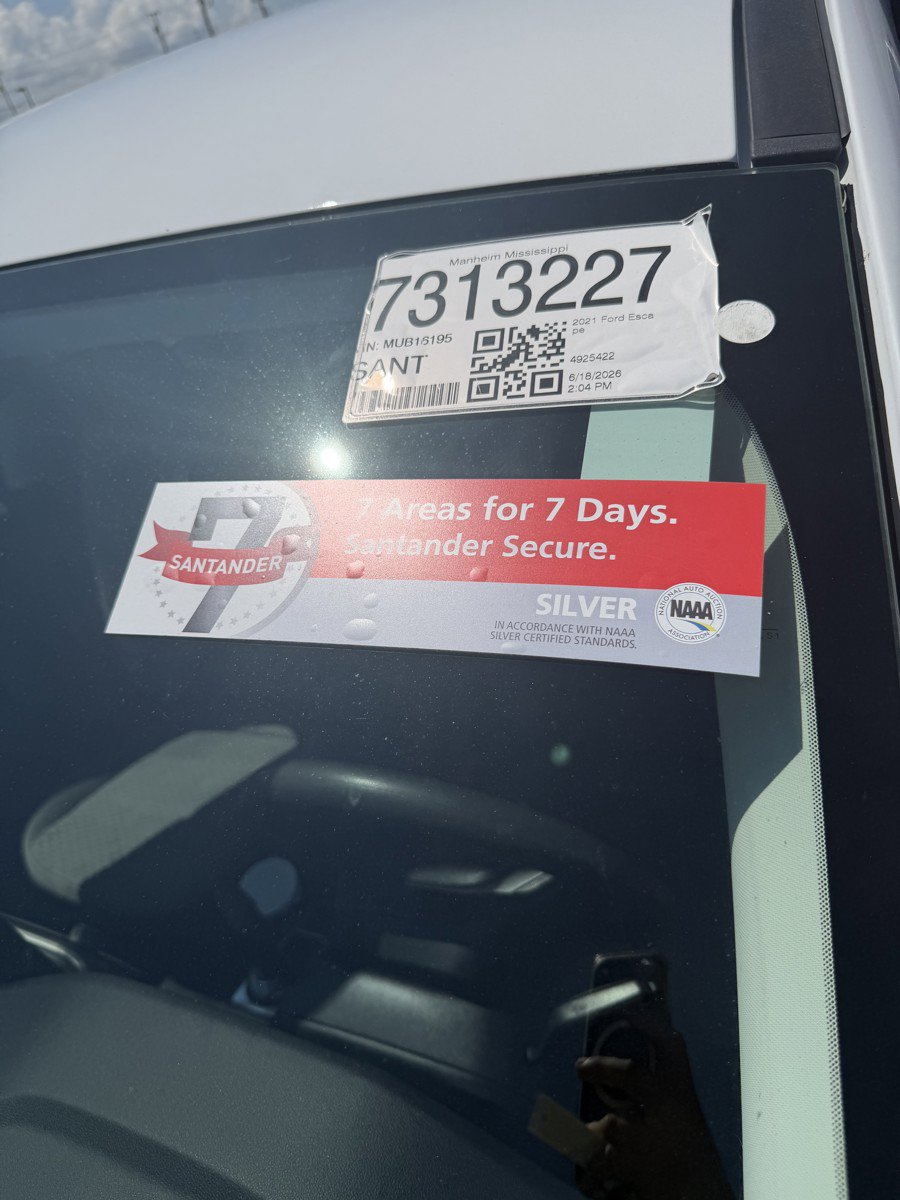 Used 2021 Ford Escape SE FWD image 27