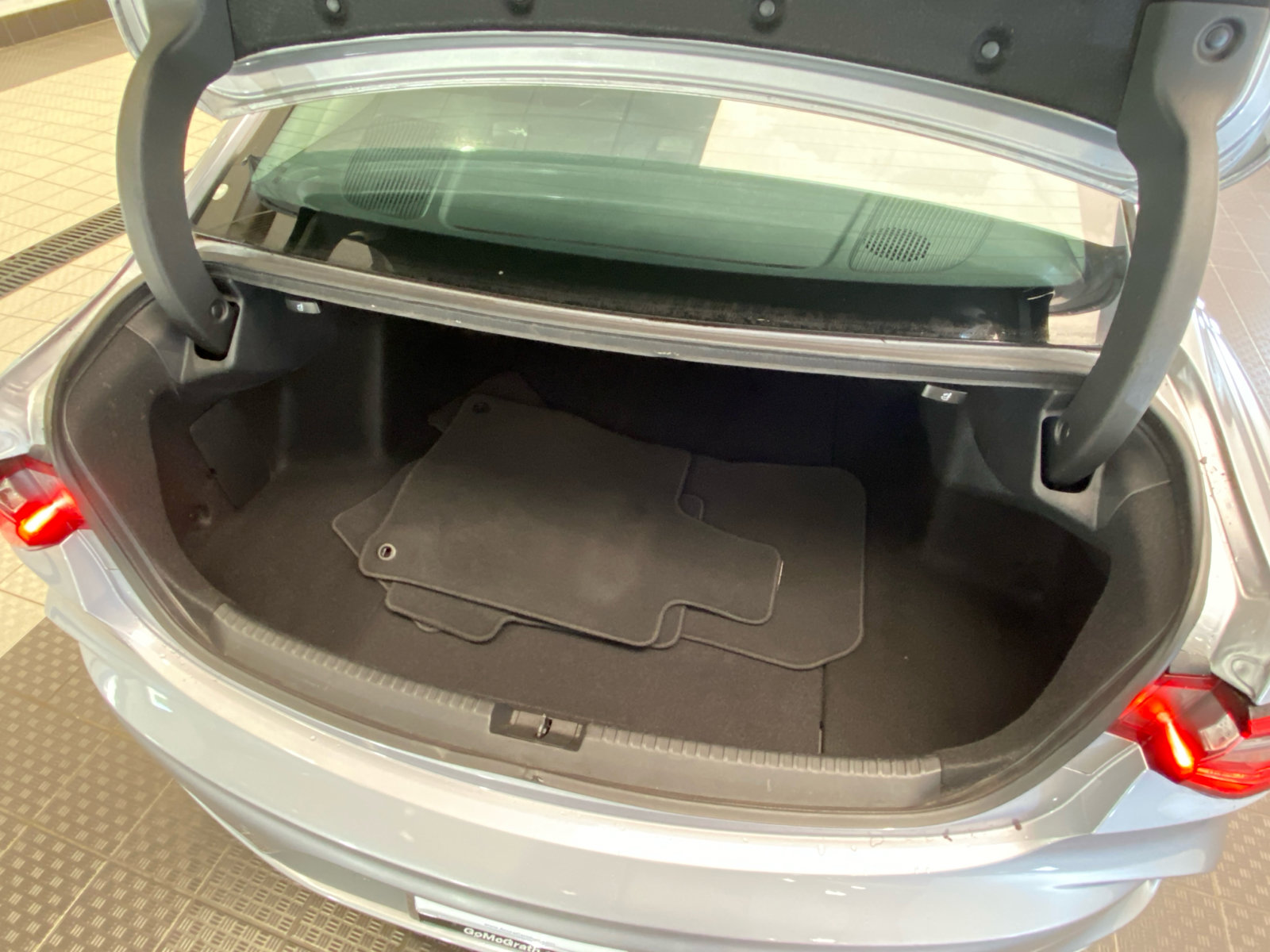 Used 2022 Acura TLX w/ Technology Package image 25