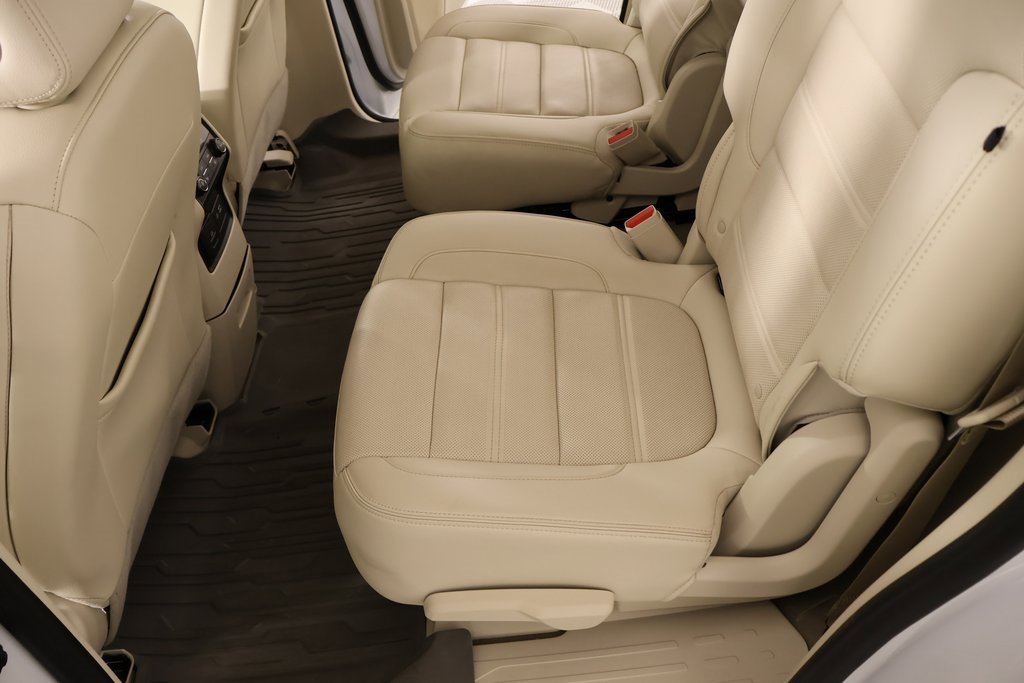 Used 2023 GMC Acadia Denali w/ Denali Ultimate Package image 11