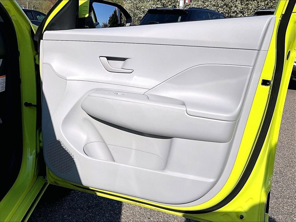 Used 2024 Hyundai Kona SEL FWD image 12