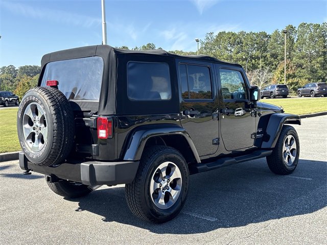 Used 2016 Jeep Wrangler Unlimited Sahara w/ Connectivity Group image 5