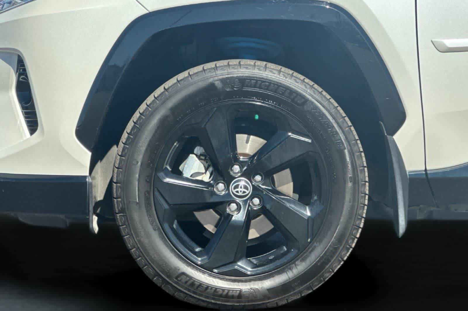 Used 2021 Toyota RAV4 XSE AWD/4WD image 31
