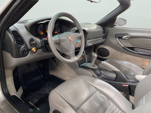 Used 2004 Porsche Boxster RWD image 24