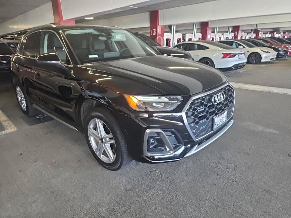 Used 2024 Audi Q5 e Premium AWD/4WD image 3