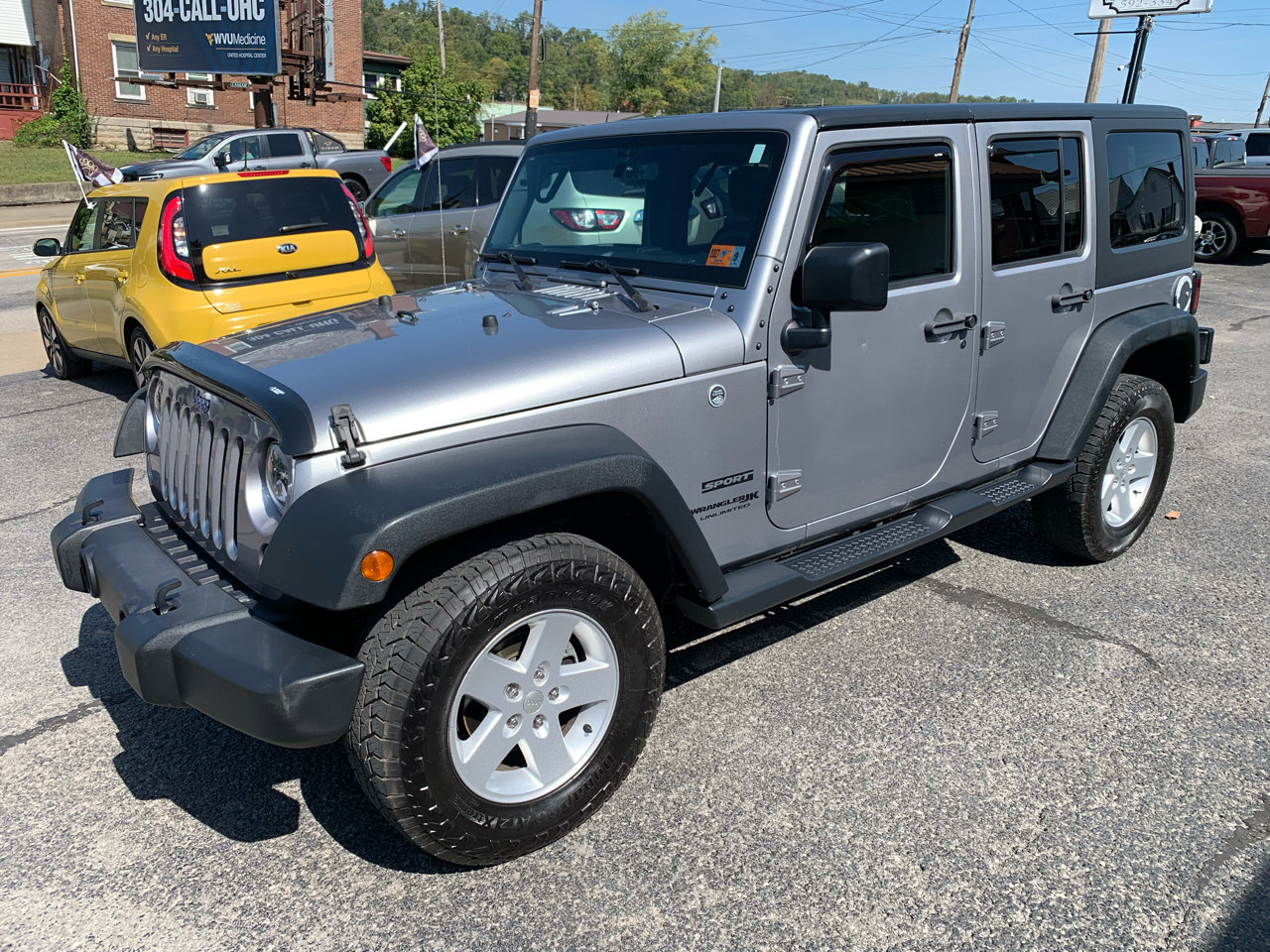 Used 2018 Jeep Wrangler Unlimited Sport S image 2