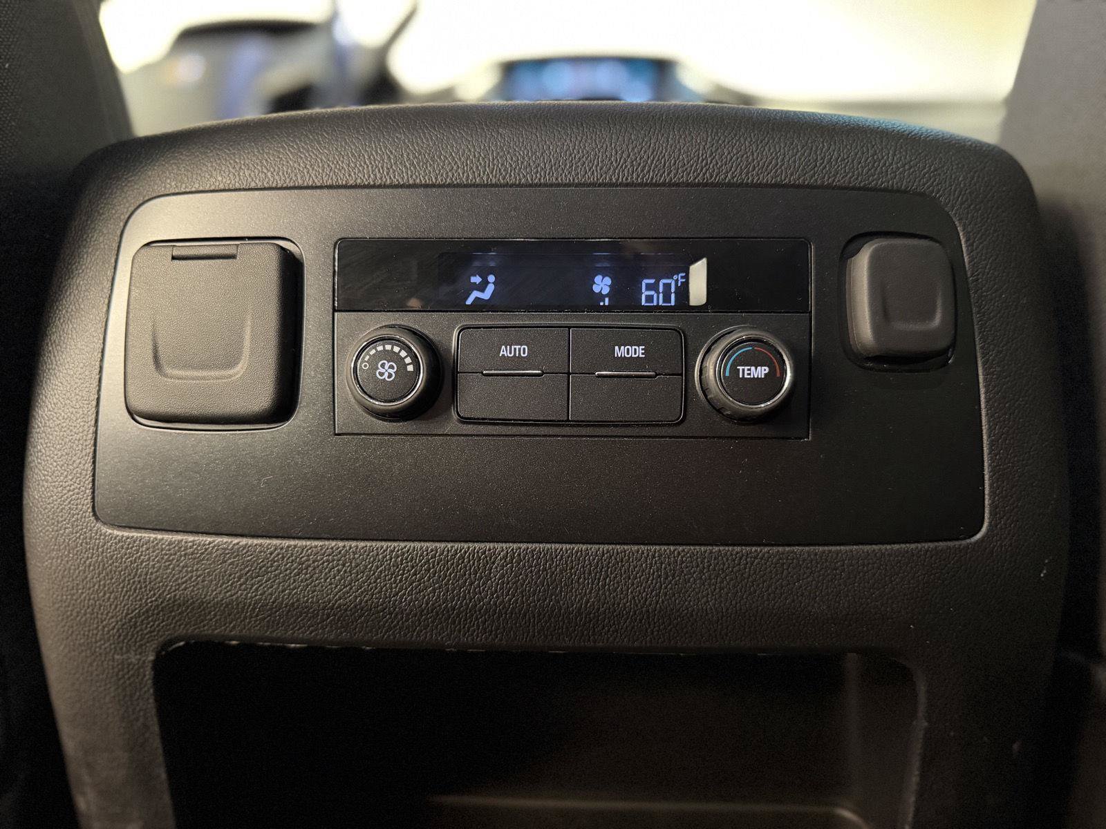 Used 2019 Chevrolet Tahoe LS AWD/4WD image 28