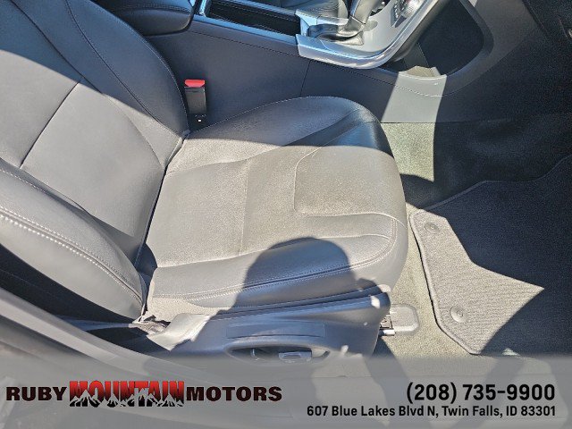 Used 2018 Volvo V60 T5 Cross Country AWD/4WD image 35