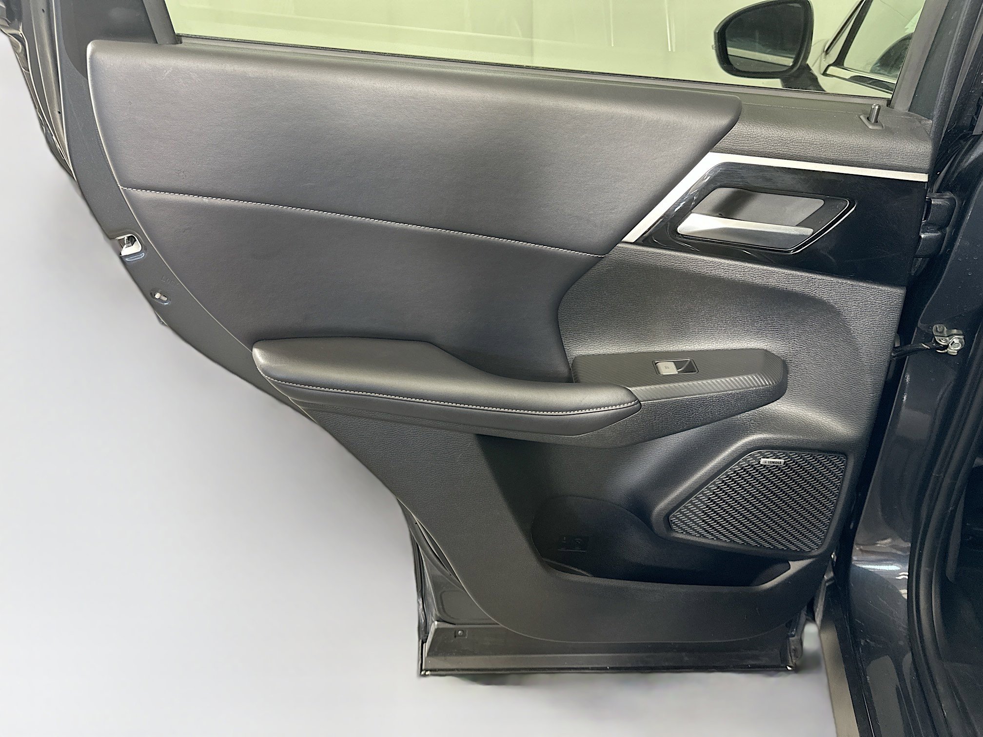 Used 2025 Mitsubishi Outlander SE AWD/4WD image 27