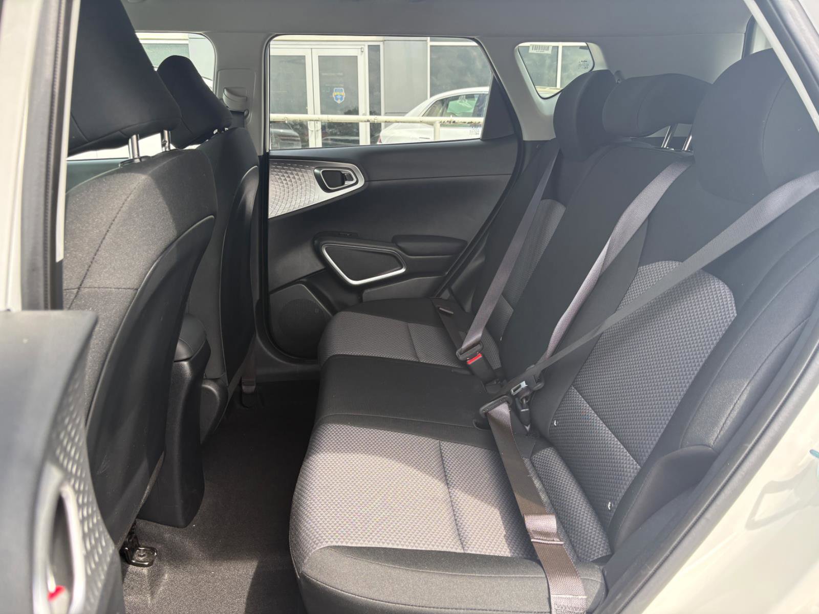 Used 2025 Kia Soul LX image 17