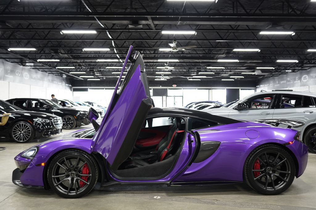 Used 2017 McLaren 570S Coupe RWD image 10