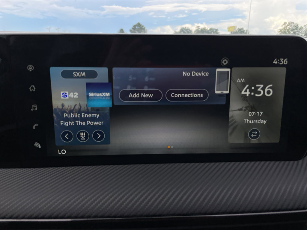 Certified 2025 Nissan Kicks SR image 15