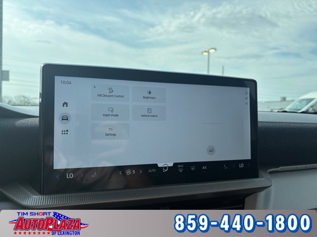 Used 2025 Ford Explorer Active AWD/4WD image 19