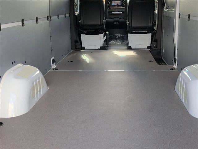 New 2026 Mercedes-Benz Sprinter 2500 image 18