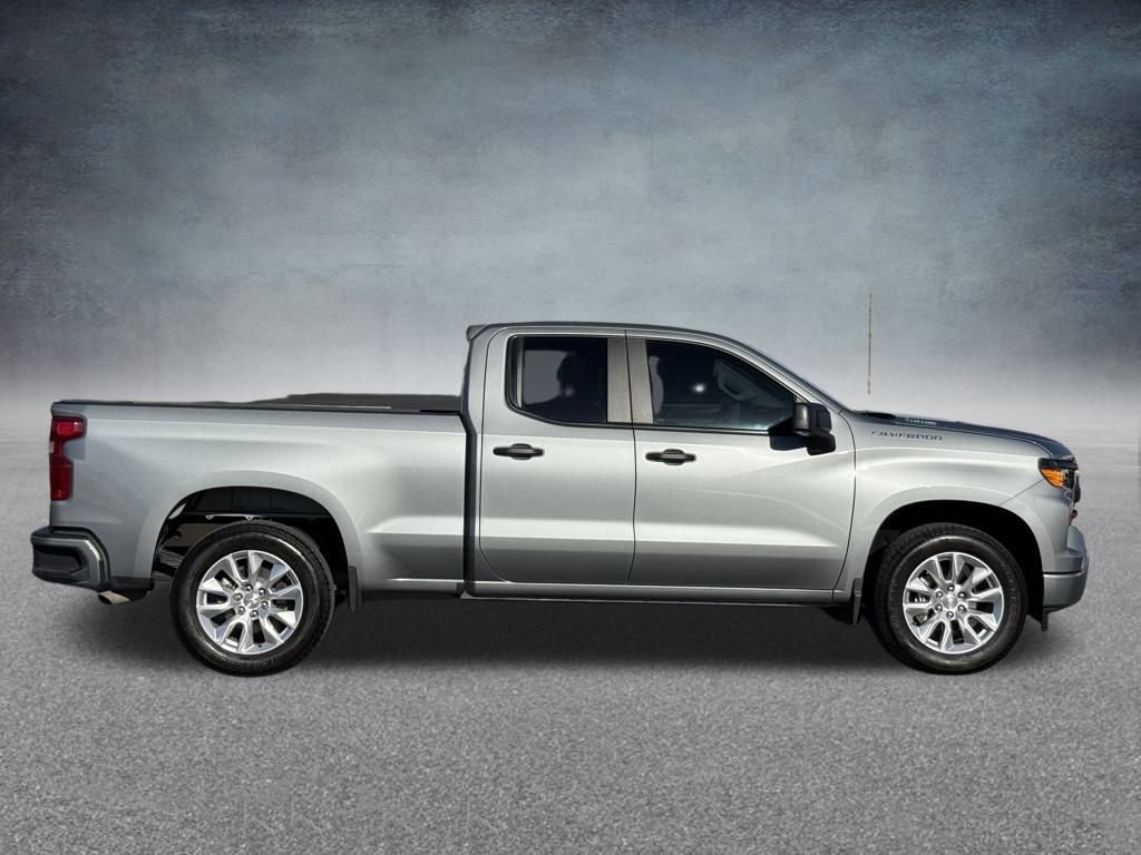 Certified 2025 Chevrolet Silverado 1500 Custom image 3
