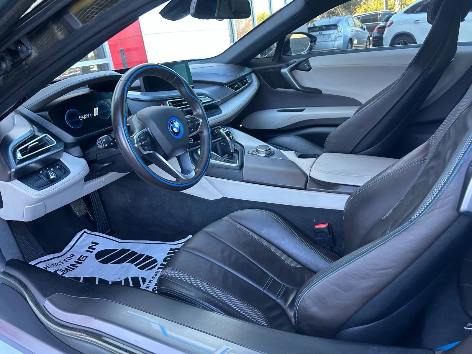 Used 2017 BMW i8 image 15